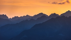 Mountain pass, Col de la Madeleine, Sunrise, France, 4K wallpaper