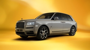 Rolls-Royce Cullinan, Orange background, 4K wallpaper