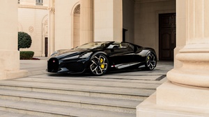 Bugatti W16 Mistral, Sports cars, Black cars, 2024, 4K wallpaper