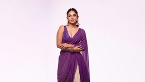 Saree, Indian actress, Purple, White background, Traditional, 4K wallpaper