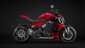 Ducati Diavel V4, 2023, Muscle cruiser, Sports bikes, Dark background, Sport cruiser, 4K wallpaper