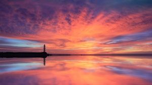 Lighthouse, Sunset, Seascape, Dusk, Clouds, Sunlight, Evening sky, 4K wallpaper