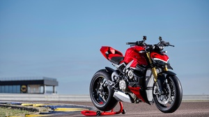 Ducati Streetfighter V4 S, Race track, Sports bikes, 2023, 4K wallpaper