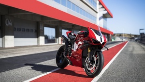 Ducati Panigale V4 R, Sports bikes, Race track, 2023, 4K wallpaper