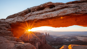 Mesa Arch, Tourist attraction, San Juan County, Utah, Sunny day, Sun light, Motorola Edge 30 Neo, Stock, Summer, Western, 4K wallpaper