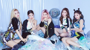 ITZY, Girl group, K-pop singers, Yeji (ITZY), Yuna (ITZY), Lia (ITZY), Chaeryeong, Ryujin, Korean singers, 4K wallpaper