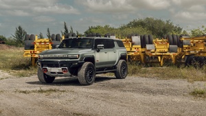 Electric pickup, GMC Hummer EV, Outdoor, 4K wallpaper