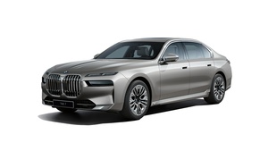 BMW 7 Series, First Edition, 2022, White background, 4K wallpaper